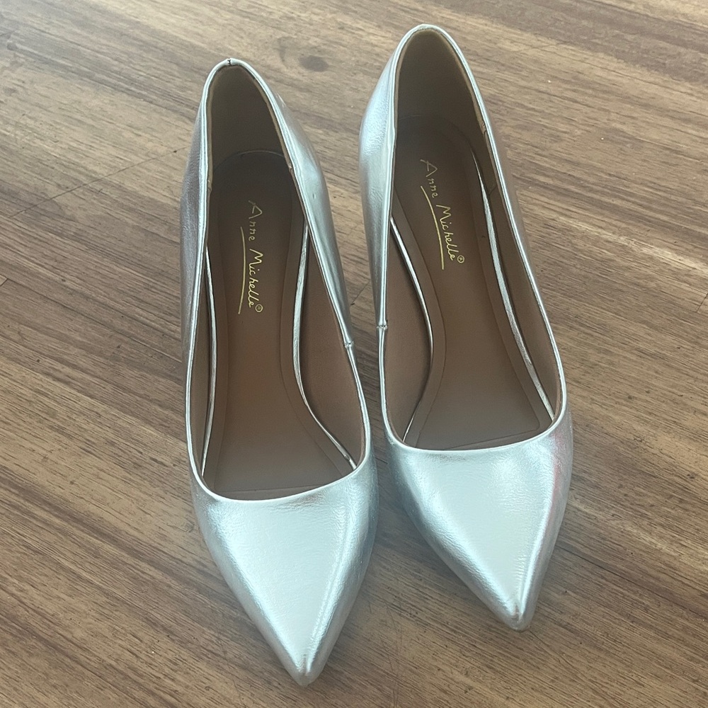 Anne Michelle Silver Women's Heels